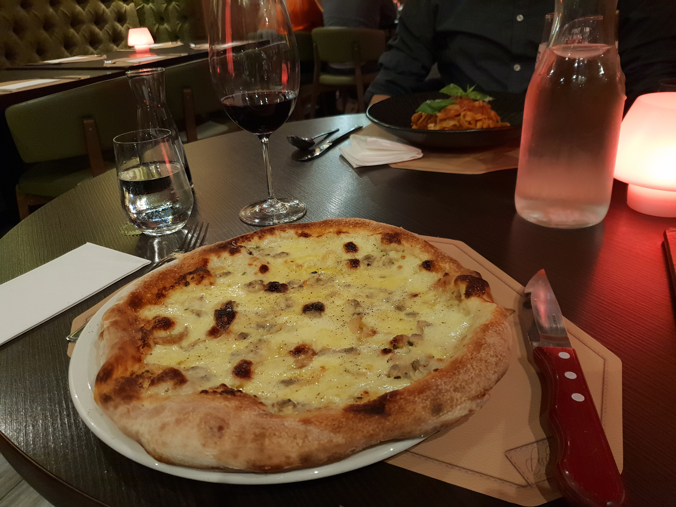 White clam pizza