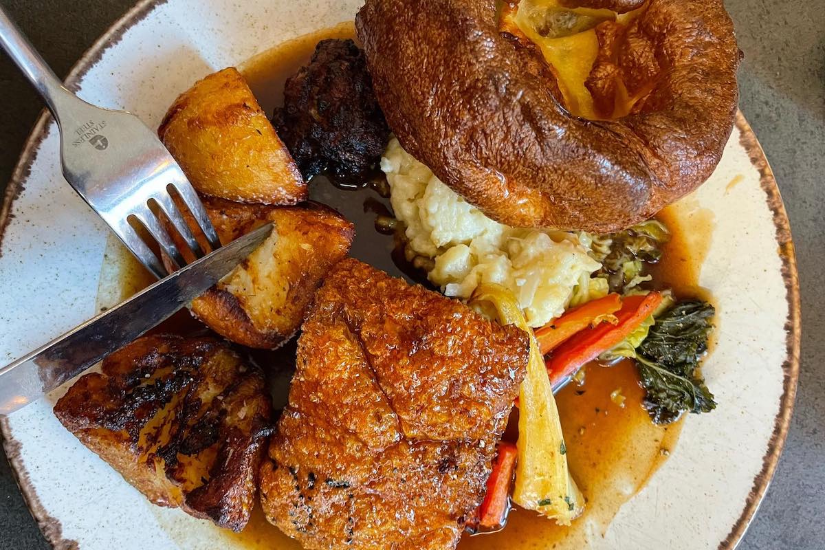 Best Roast Dinner Deals & Special Offers