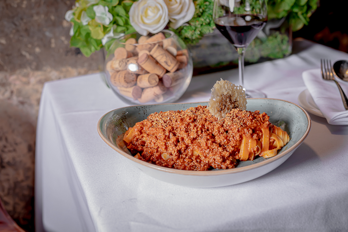 Divino Enoteca Edinburgh Old Town’s finest familyrun Italian with an